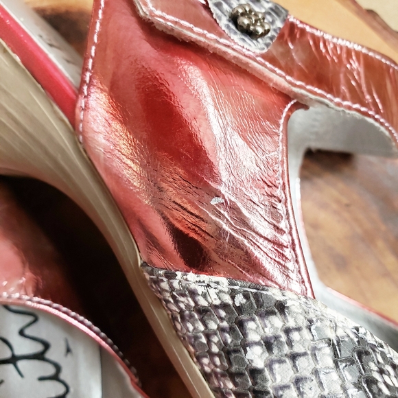 UTV | FEMININE MARY JANE METALLIC ROSE SNAKESKIN - Picture 14 of 15